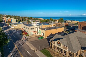 1330 E Superior St, Duluth, MN - AERIAL  map view - Image1