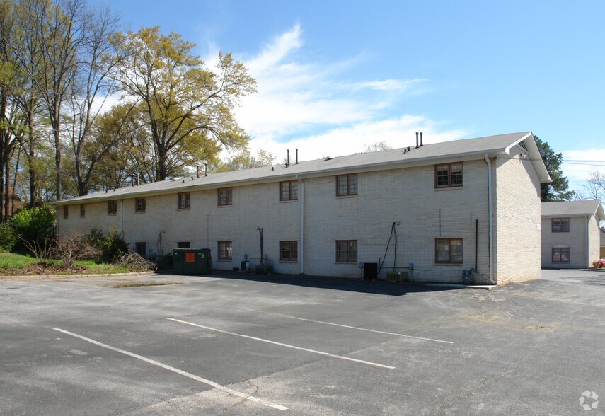 1561 Virginia Ave, Atlanta, GA à louer - Photo du bâtiment - Image 2 de 2