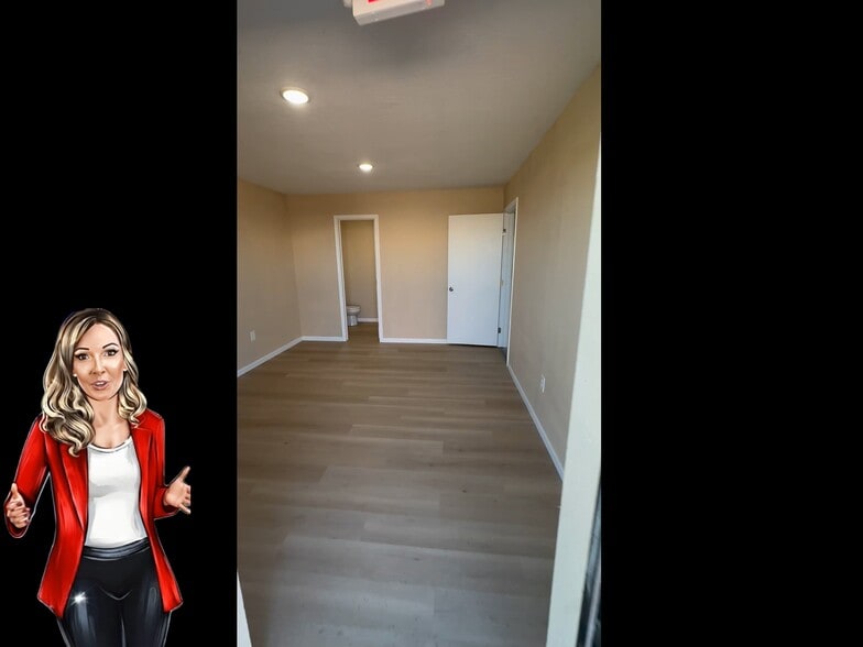 603 Commerce St, Clute, TX for lease - Commercial Listing Video - Image 2 of 4