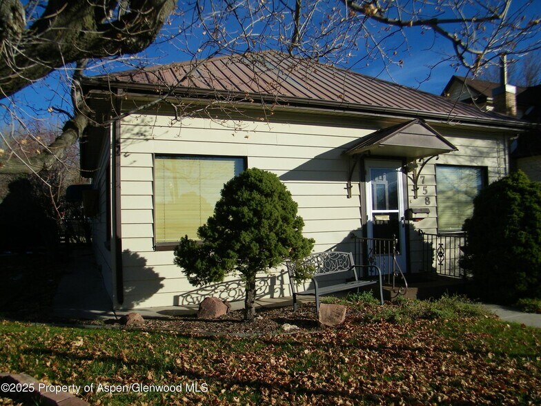 758 Railroad Ave, Rifle, CO à vendre - Photo du bâtiment - Image 3 de 19