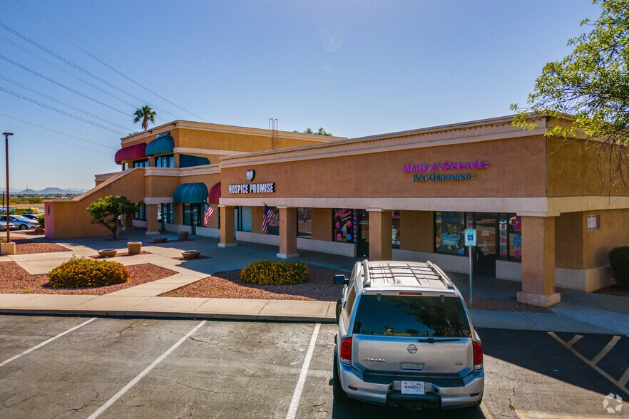 12211-12213 W Bell Rd, Surprise, AZ à louer - Photo du bâtiment - Image 2 de 21