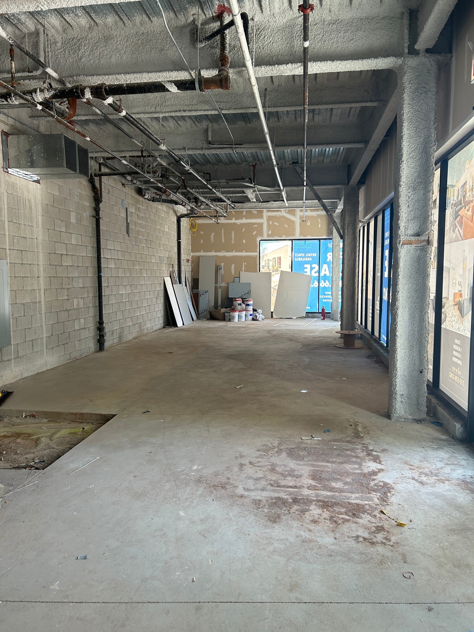 4600 N Kenmore Ave, Chicago, IL for lease Interior Photo- Image 1 of 2