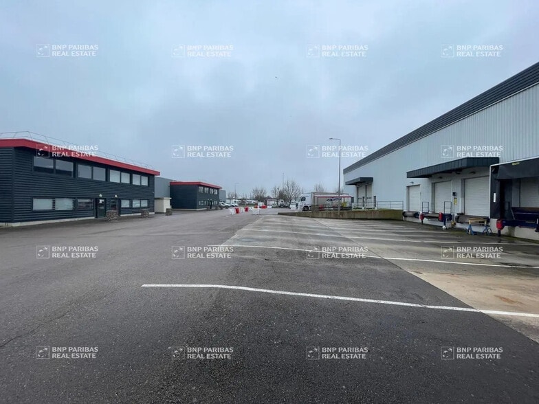 14 Rue De L'Ingenieur Bertin, Longvic for lease - Building Photo - Image 3 of 35