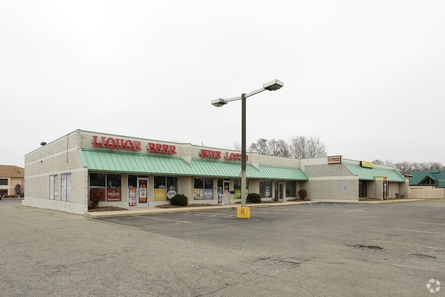 55 28th St SW, Wyoming, MI à vendre - Photo du bâtiment - Image 2 de 6