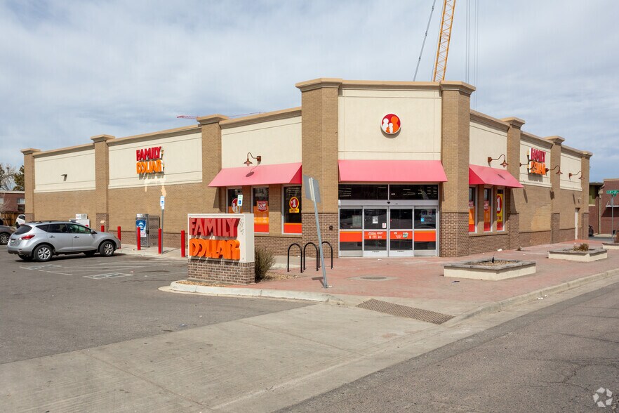 1395 Peoria St, Aurora, CO à louer - Photo du bâtiment - Image 3 de 14