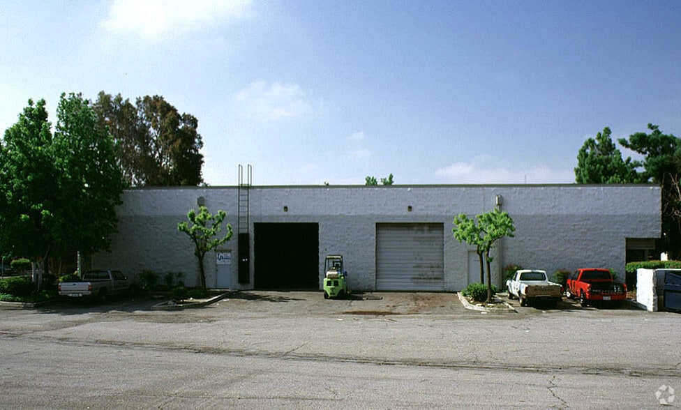 1495 W 9th St, Upland, CA à louer - Photo du bâtiment - Image 2 de 3