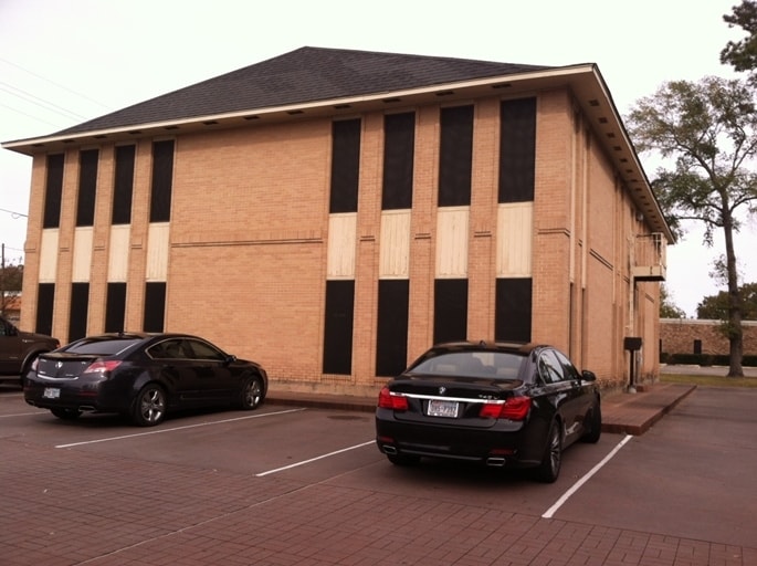 409 N Loop 336 W, Conroe, TX for lease - Building Photo - Image 3 of 8