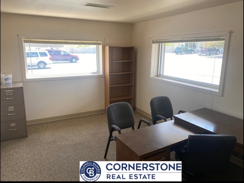 347 N Walsh Dr, Casper, WY à vendre - Photo du bâtiment - Image 3 de 6