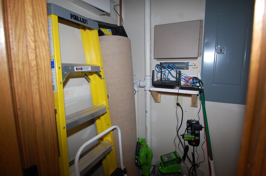 217 8th Ave, Wellman, IA à louer - Photo intérieure - Image 3 de 32