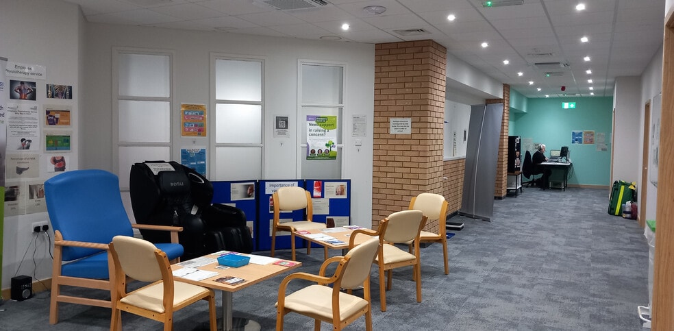 Thurston Dr, Kettering for lease - Interior Photo - Image 3 of 9