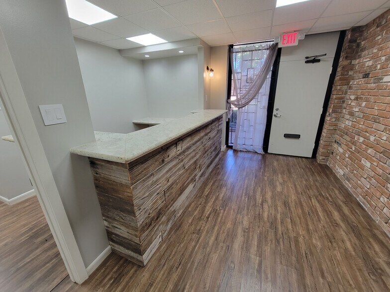 4910 Willowbend Blvd, Houston, TX à louer - Photo intérieure - Image 3 de 24