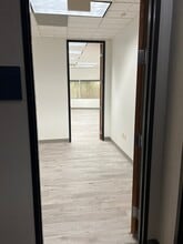 5220 Spring Valley Rd, Dallas, TX à louer Photo intérieure- Image 1 de 3