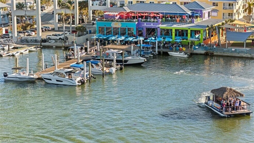 Old Seaport Place portfolio of 3 properties for sale on LoopNet.ca - Building Photo - Image 3 of 47