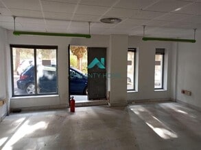 Retail in Granada, Granada for lease Interior Photo- Image 1 of 4