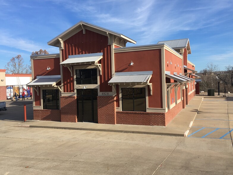 4828 Osage Beach Pkwy, Osage Beach, MO for lease - Building Photo - Image 1 of 4