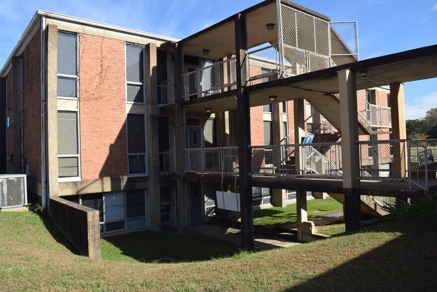 3171 Signal St, Memphis, TN à vendre - Photo du bâtiment - Image 3 de 22