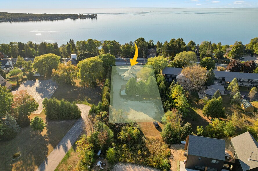 7918 State Highway 42, Egg Harbor, WI à vendre - Photo du bâtiment - Image 1 de 63