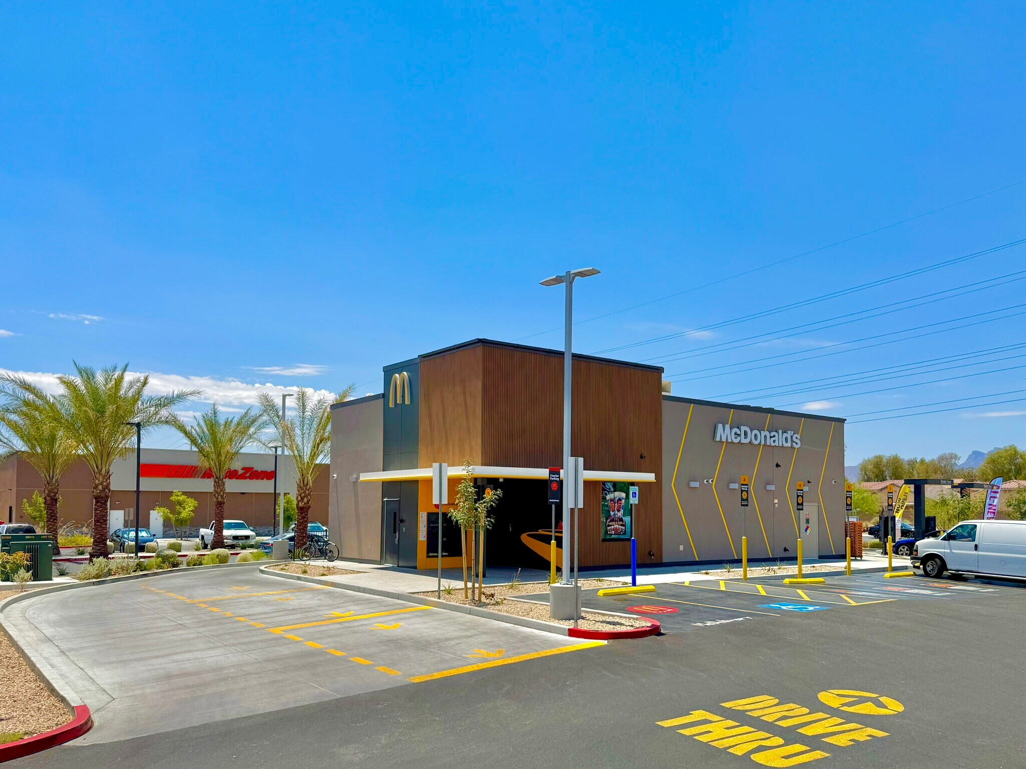7940 N Decatur Blvd, Las Vegas, NV à vendre Photo du bâtiment- Image 1 de 38