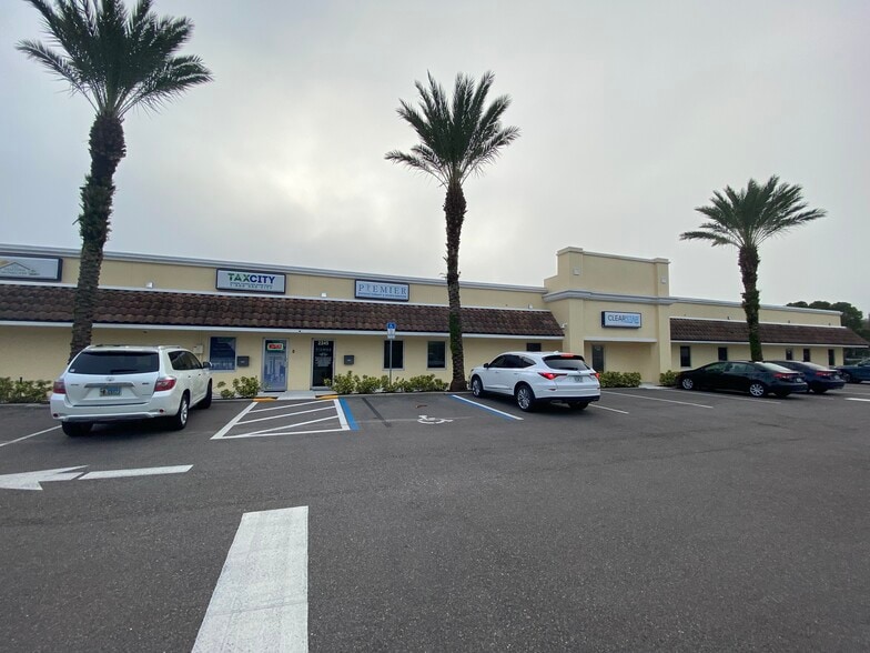 2225-2275 S Babcock St, Melbourne, FL for lease - Building Photo - Image 2 of 5