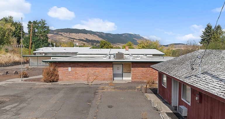 103 Adams Ave, La Grande, OR for sale - Building Photo - Image 3 of 4