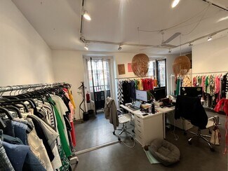 Plus de détails pour Multi-résidentiel à vendre