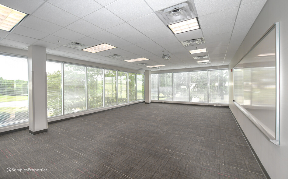 4955 Corporate Dr NW, Huntsville, AL à louer - Photo du b timent - Image 3 de 7