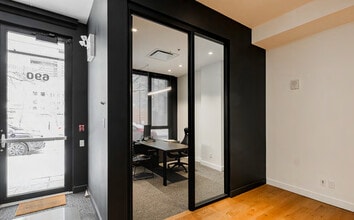 682-690 Rue Saint-Paul O, Montréal, QC for lease Interior Photo- Image 2 of 9