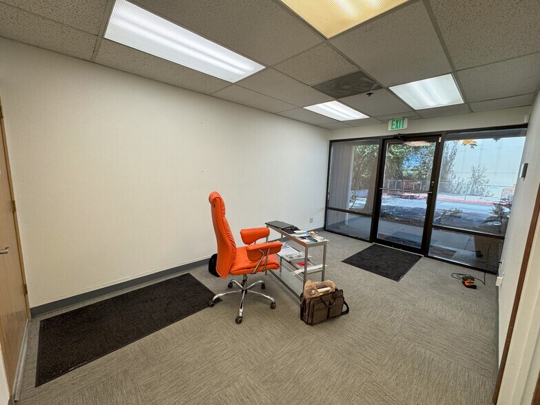 361-443 Steelhead Way, Boise, ID for lease - Building Photo - Image 2 of 5