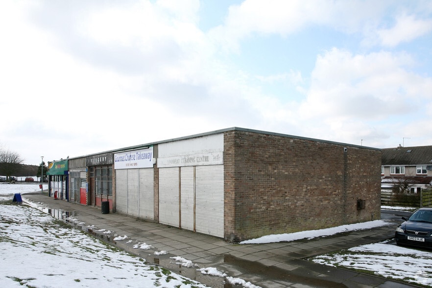 106-114 Mayburn Ave, Loanhead for lease - Building Photo - Image 2 of 3