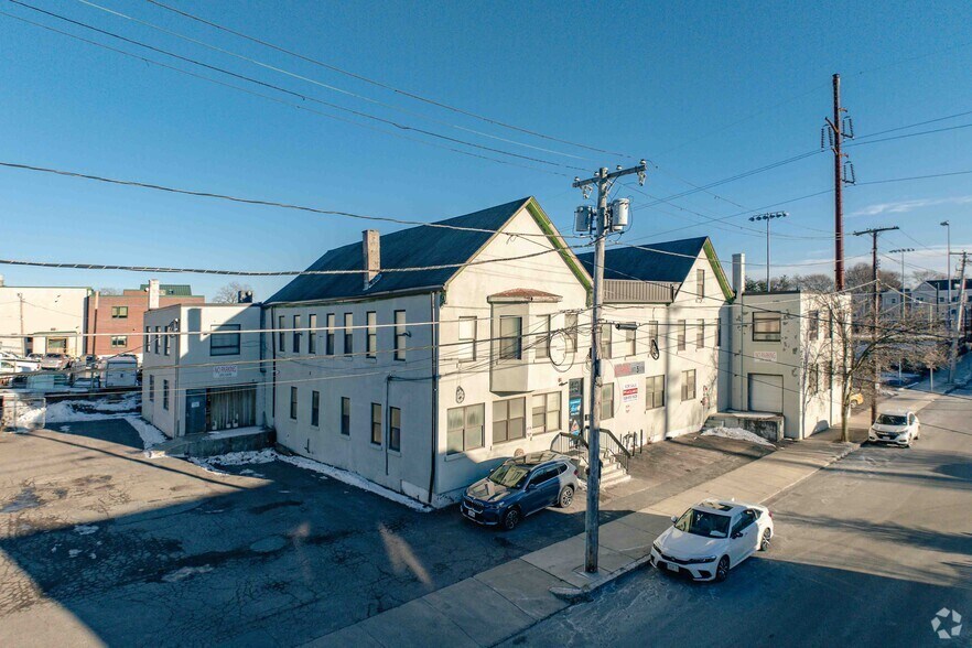 40 Faulkner St, Malden, MA à vendre - Photo principale - Image 1 de 6