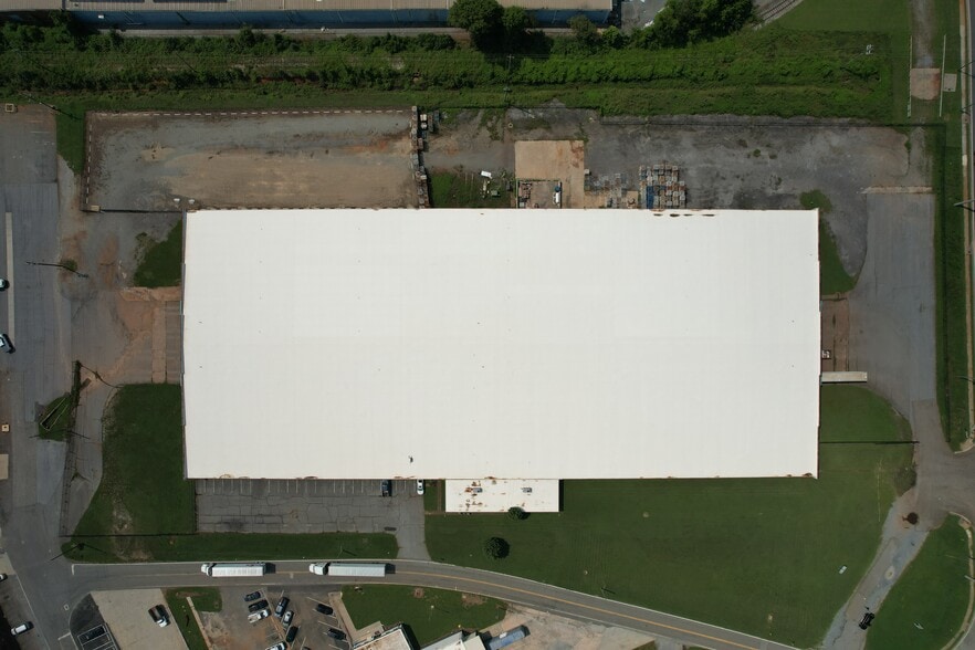 70 Industrial Dr, Cartersville, GA for sale - Building Photo - Image 3 of 28