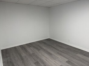 501 S Lincoln Ave, Clearwater, FL for lease Interior Photo- Image 2 of 7