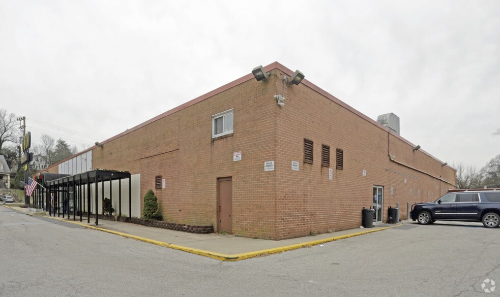 6322 Kenilworth Ave, Riverdale, MD à vendre - Photo du bâtiment - Image 2 de 2