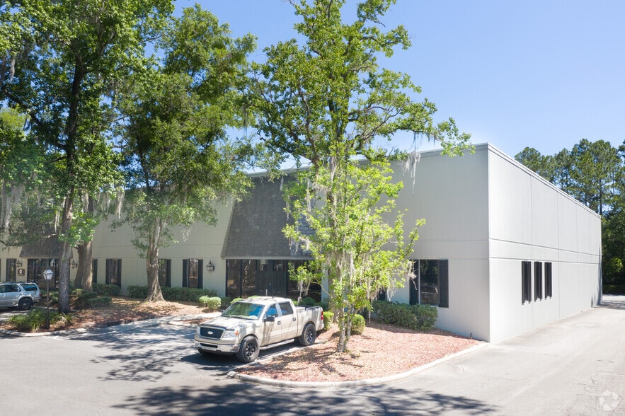 7750-1 Bayberry Rd, Jacksonville, FL for lease - Primary Photo - Image 2 of 21