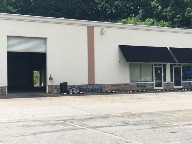 100-504 Stone Ridge Blvd, Asheville, NC for lease Building Photo- Image 1 of 4