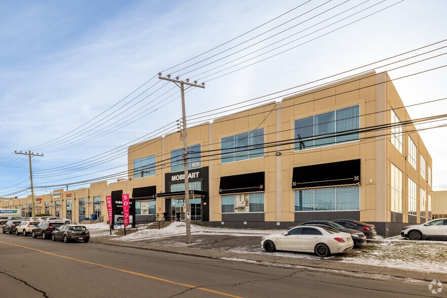 8270-8310 Ch Devonshire, Mt Royal, QC à louer - Photo du bâtiment - Image 3 de 19