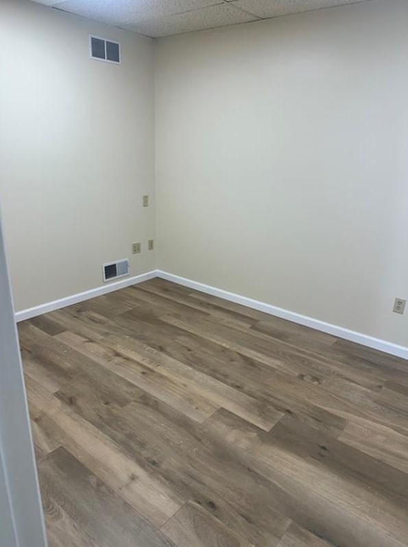 357 Northgate Dr, Warrendale, PA for lease Interior Photo- Image 1 of 4