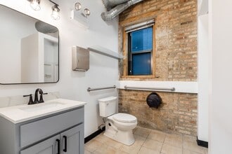 415 N Aberdeen St, Chicago, IL à louer Photo intérieure- Image 2 de 7