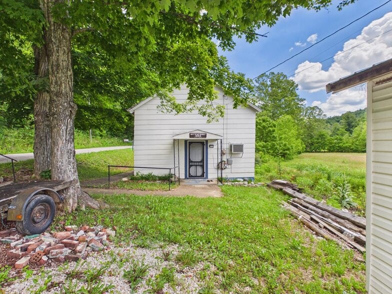 2071 Mattie Rd, Louisa, KY for sale - Building Photo - Image 2 of 31