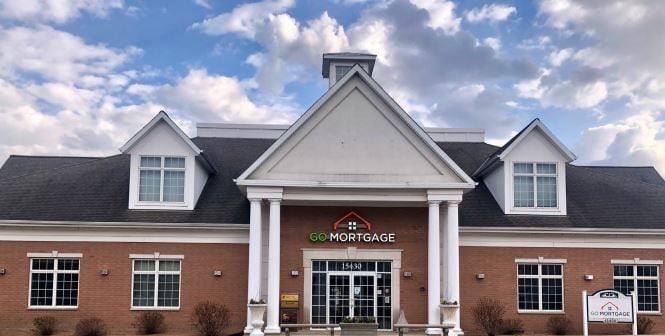 15430 W Capitol Dr, Brookfield, WI for lease - Building Photo - Image 2 of 8