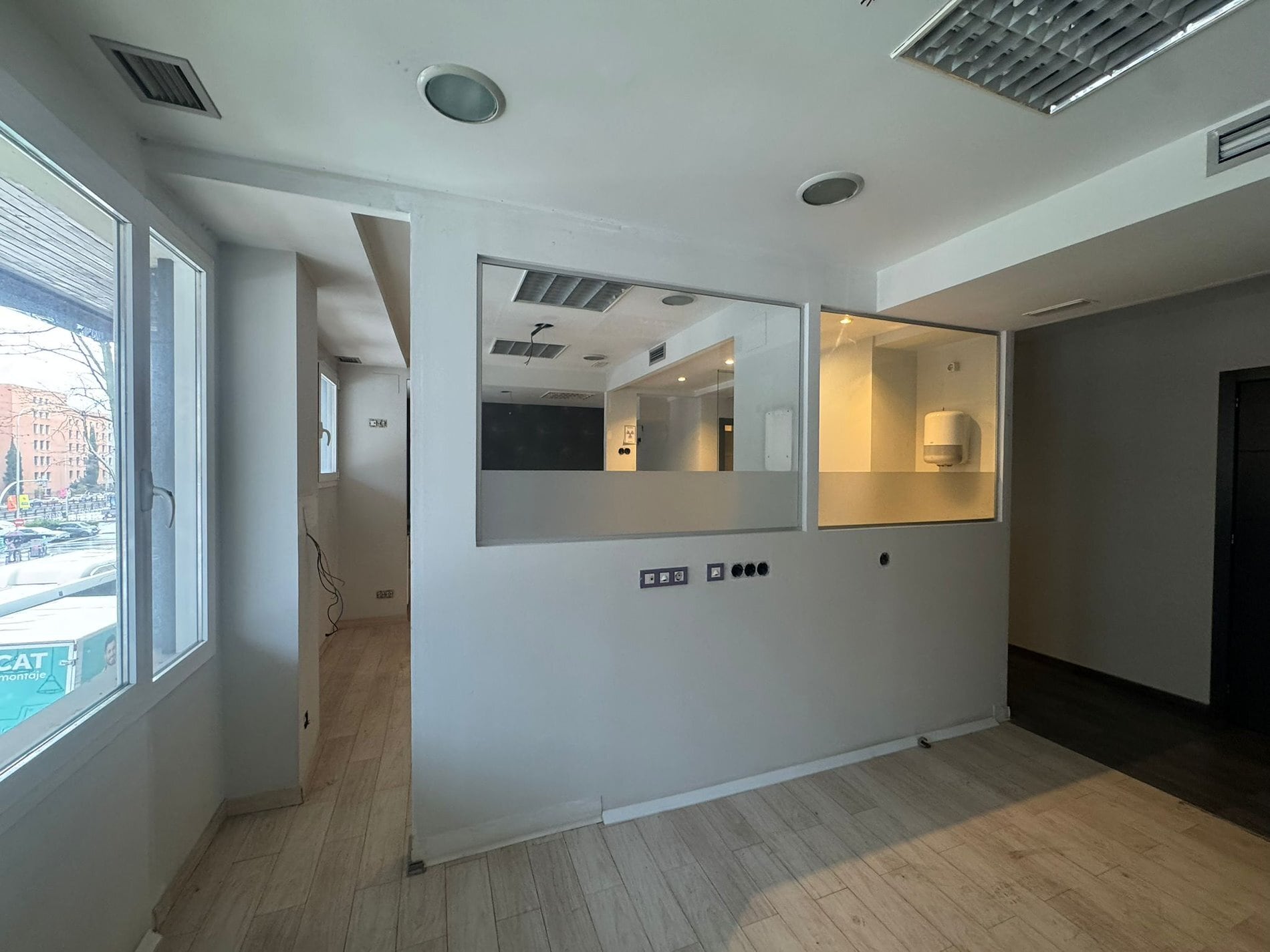 Office in Madrid, Madrid for lease Interior Photo- Image 1 of 4