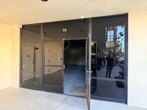 1253 Vine St, Los Angeles, CA à louer Photo intérieure- Image 2 de 4