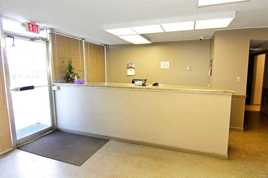 39 N Broadview St, Cape Girardeau, MO à louer - Photo intérieure - Image 2 de 12