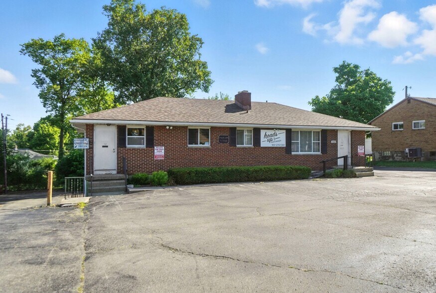5402-5404 N Main St, Dayton, OH à vendre - Photo du bâtiment - Image 2 de 40