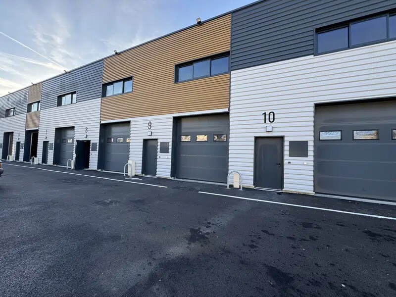 Flex in Épinay-sur-Seine for lease Building Photo- Image 1 of 5