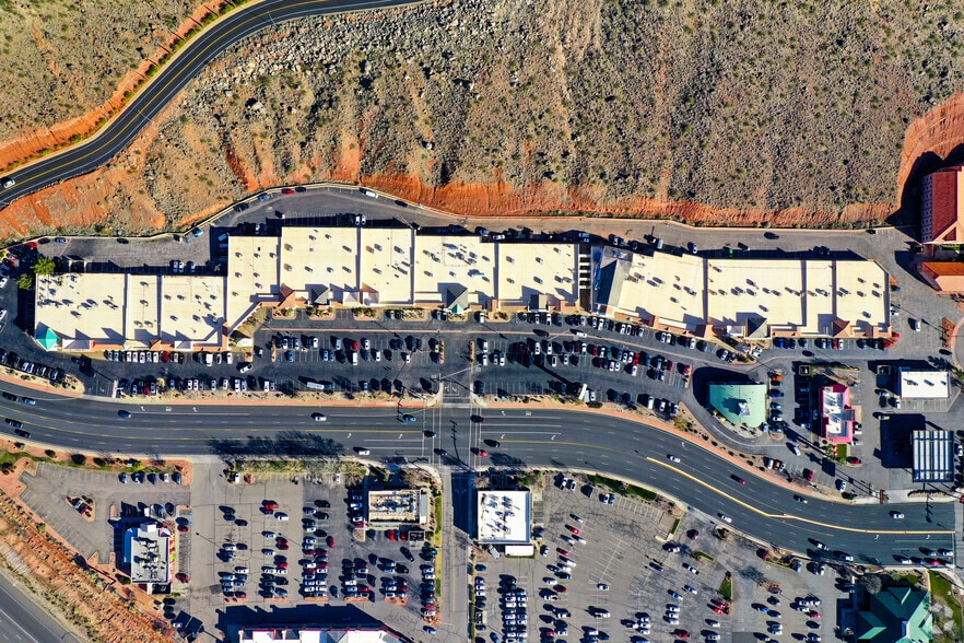 250 N Red Cliffs Dr, Saint George, UT for lease - Building Photo - Image 2 of 21