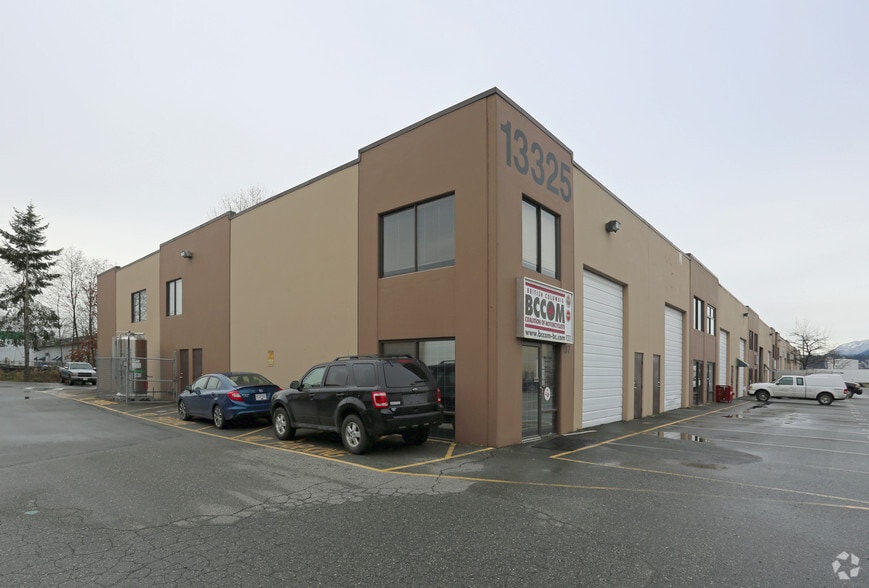13325 115th Ave, Surrey, BC for lease - Building Photo - Image 3 of 21