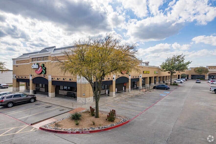 16623-16641 N Coit Rd, Dallas, TX à louer - Photo du bâtiment - Image 2 de 9