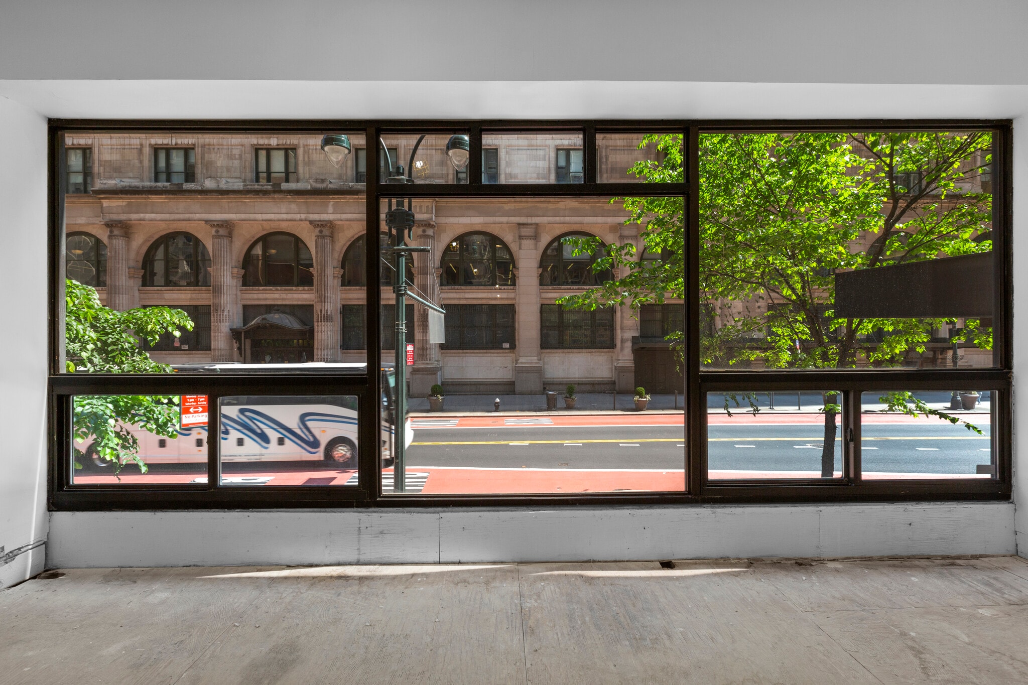 14 E 34th St, New York, NY for lease Interior Photo- Image 1 of 13