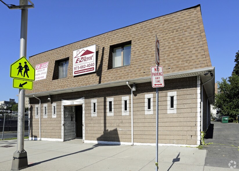 198 Central Ave, East Orange, NJ à louer - Photo du bâtiment - Image 3 de 13